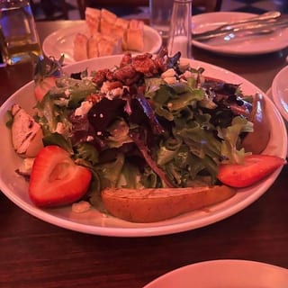 Grilled Pear Salad